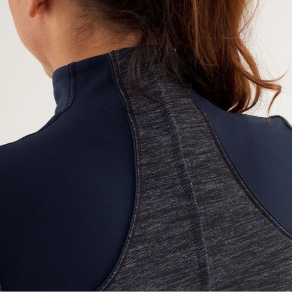 EUC Lululemon Forme Jacket Reversible Slub Denim Inkwell / Inkwell - Picture 5 of 12